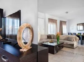 Family Home next to City Hall