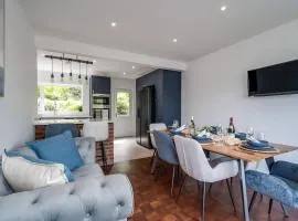 Stunning Home over Belfast City 11 minutes to Belfast City Centre