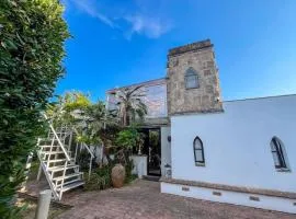 Torretta holiday house with a salt swimming pool