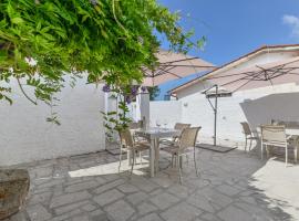 Casina Napoleonica, villa in Lacona