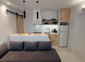 Josephine's place B