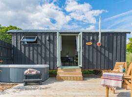 Ernest by Bloom Stays, hotel en Tenterden