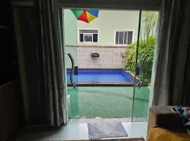 Duplex Inteiro com Piscina , Sauna & Churrasqueira