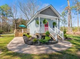 Deltaville 2BR Retreat, Walk to Museum, Boat Parking
