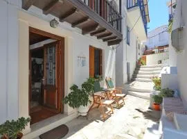 Magdalini's House in Skopelos Town