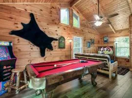A Top Notch Lodge~Gatlinburg