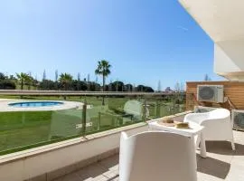 White 47 House - Pool View & Private Garden