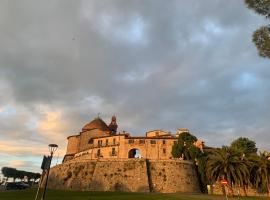 Porta Senese Suite, hotel in Castiglione del Lago