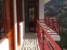 PANORAMA ALOJAMIENTo RESTAURANT, hotel with hot tubs in Huari