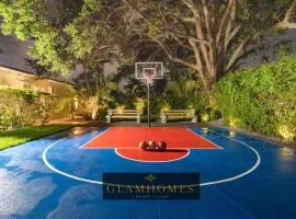 Cool Villa Northwest Miami BY THE GLAMHOMES