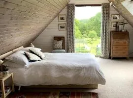 Brook Barn