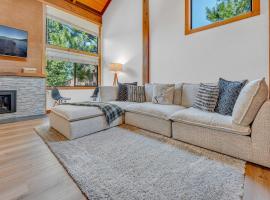 Bright 3BR Condo Near Northstar, condo in Truckee