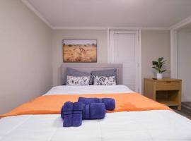 Cozy Party House in the woods, hotel en Waxhaw