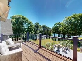 Grand View Getaway
