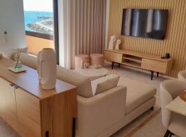 Beachfront Apartment, Hotel in Vila Praia de Âncora