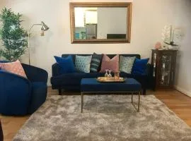 STYLISH COURTYARD UNIT, in the HEART OF STH YARRA