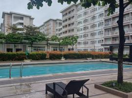 Condo Studio with Pool for Staycation, hotel v destinaci Manila