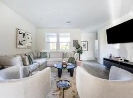Brand New Stunning 4BR Townhome