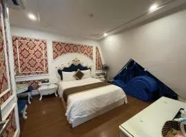 Hoàng gia HOTEL
