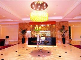 Cozy Corner Haven near Venice Grand Canal Mall، فندق في مانيلا