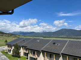 Les biches du Soula 5 couchages proche piste ski, hotel v destinaci Les Angles