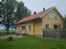 Örnsro Boende och Ställplatser, hotel v destinaci Skara
