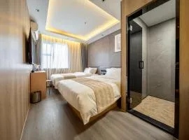 一间森林酒店交通大学延安西路地铁站店