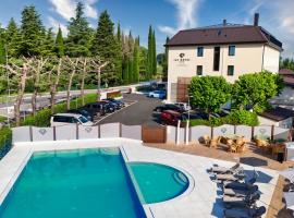 Ile Hotel、ペスキエーラ・デル・ガルダのホテル