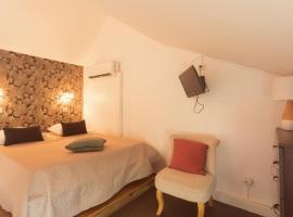 14 - LE VACOA - CHAMBRE 14 ETG D, hotel v destinaci Saint-Paul