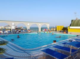 Scattered Nest - Distributed Boutique Resort & Pools, hotel en Caorle