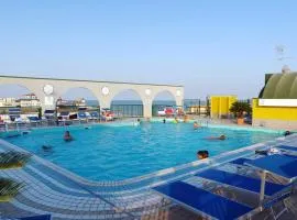 HOTEL DIFFUSO THE BEST LUXURY 4S - The Suite are located in various Tourist Village and Resort but always in Caorle - Pet Friendly - Family Resort - With or Without Swimming Pool - With Breakfast Room with Supplement - With Private Parking inside