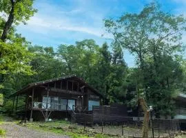 那須町湯本の那須御用邸近くのログハウス