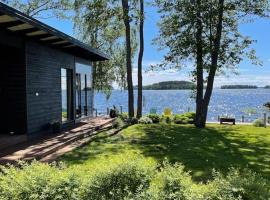 Moderni rantasauna ja -mökki, hotel a Joensuu