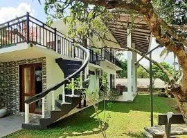 Villa 121