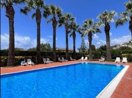 Villa Laura Residence Hotel Apartments & Studios, hotel v destinaci Ascea