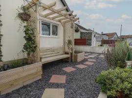 5 Woodside Avenue