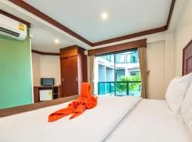 Kata Noi Bay Inn