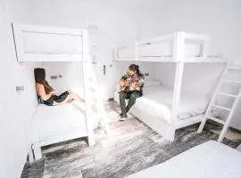 La Cocotera Boutique Hostel & Coworking
