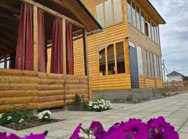 Wood House 2, Hotel in Bosteri