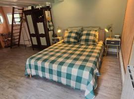 Bienvenue Chez Vous, h&ocirc;tel avec piscine &agrave; &Eacute;manc&eacute;