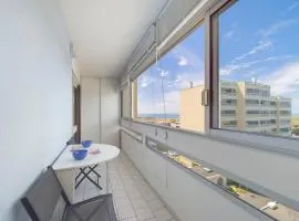Appart pour 4 - Loggia vue mer - 250m de la plage