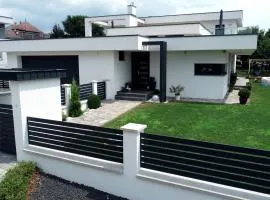Zita Apartman