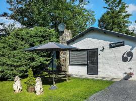 Beautiful Home In Baarland With Wifi, hotel v destinaci Baarland