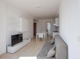 Awesome Apartment In Isca Marina, hotel in Badolato