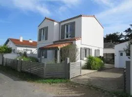 Maison rénovée, 4 chambres, à 200m de la plage et 400m du centre, terrasse et cour clôturée - FR-1-194-178