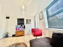 Mannys Apartment - Nice & Cozy 4Bed Flagship Lodge