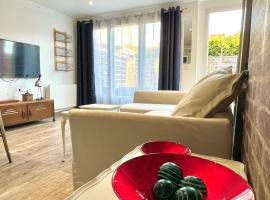 Luxury Stay with Terrace and AC 10 min to Paris, luxury hotel in Vitry-sur-Seine