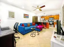 Cozy & Peaceful Sedona Condo with Pool, walk to Restaurants, Shops & Hiking Nearby
