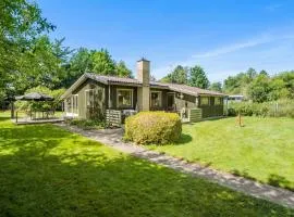 Amazing Home In Højby With Wifi