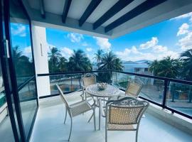 Luxury ocean front apartment, hotel in San Andrés